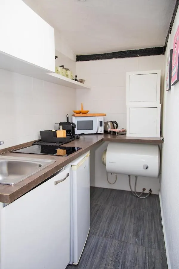 Hosting Dreams Attics - Duomo Apartment Milan